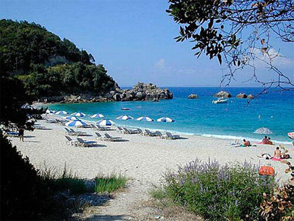 Rizos Bay Sarakiniko Hotel Sarakiniko  Exterior photo
